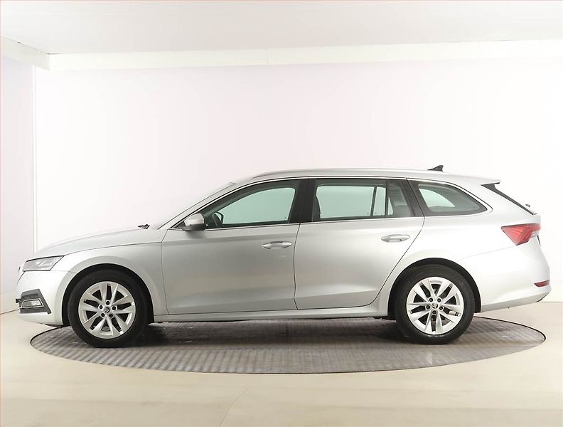 Škoda Octavia (2021) Style 2.0 TDI, Automat - fotka 3 z 31