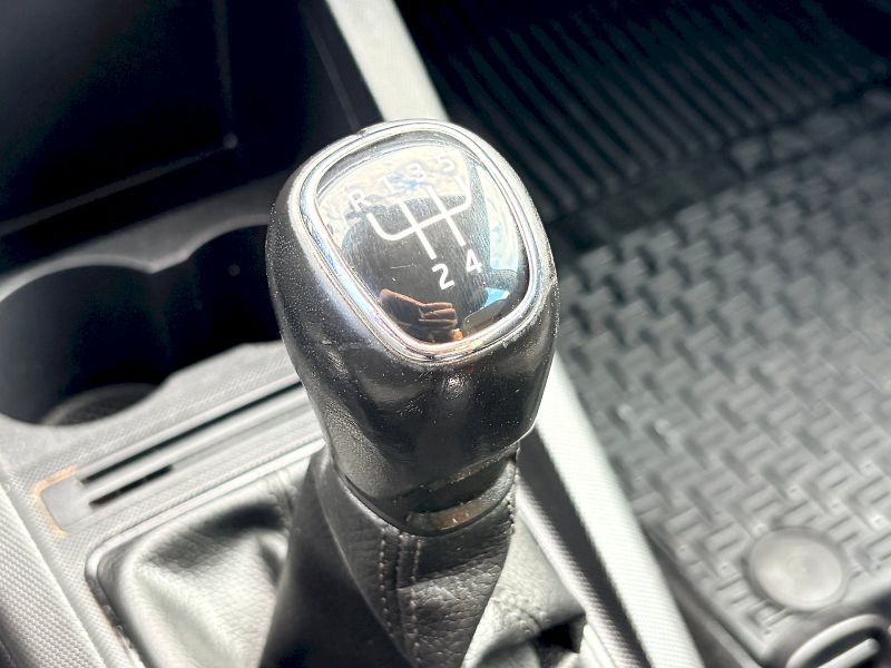 Škoda Fabia (2022) Combi 1.0 TSI / 70 kW / AMBITI - fotka 24 z 26