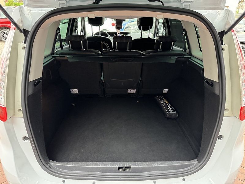 Renault Scénic (2013) 1.5dCi Digi Klima Polokůže - fotka 21 z 48