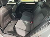 Volkswagen Passat 2,0 TDI Elegance - náhled 7
