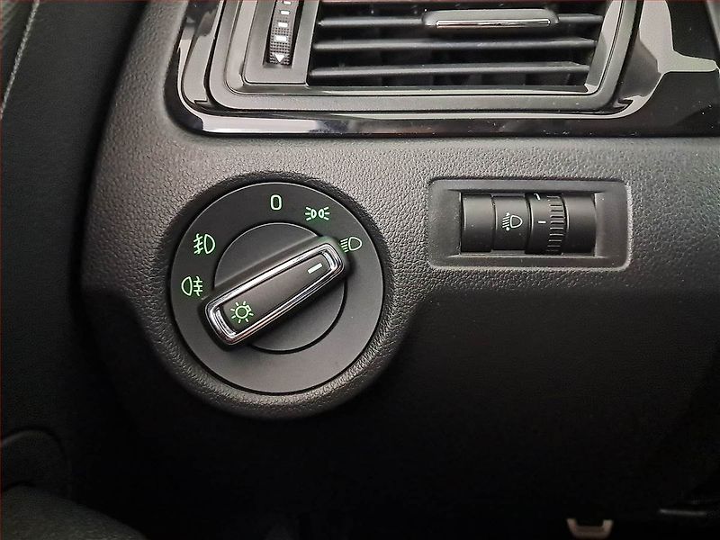 Škoda Rapid (2016) Spaceback 1.2 TSI - fotka 17 z 17