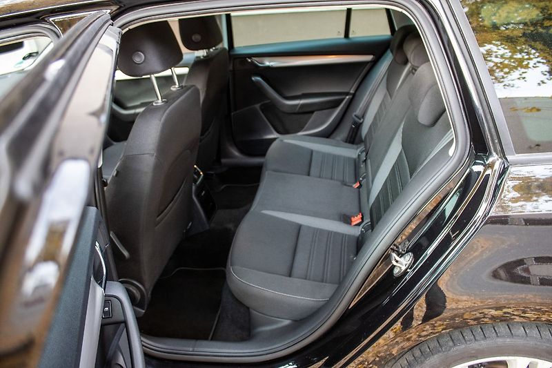 Škoda Octavia - fotka 29 z 35