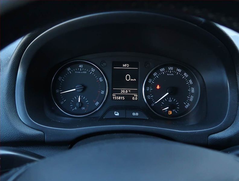 Škoda Fabia (2011) Elegance 1.2 TSI, Tempomat - fotka 11 z 14