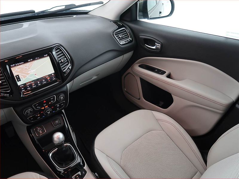 Jeep Compass (2019) 1.4 MultiAir, Serv.kniha, Kůže - fotka 8 z 18