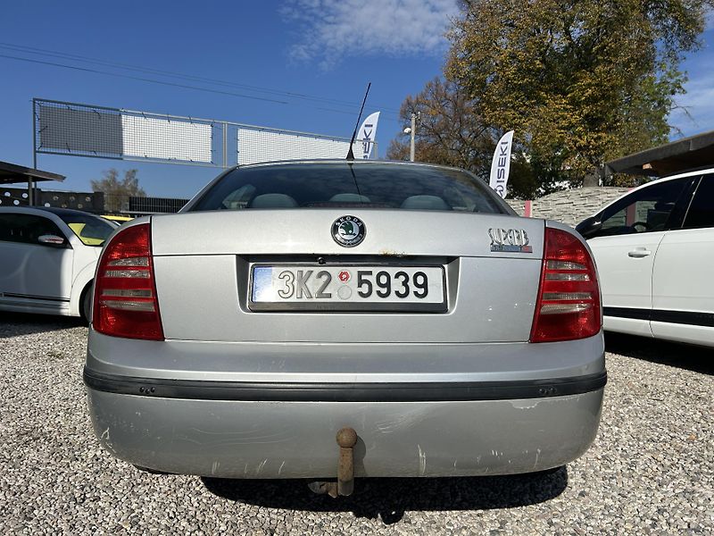 Škoda Superb (2006) 1.9 TDi 96 KW  - fotka 7 z 18