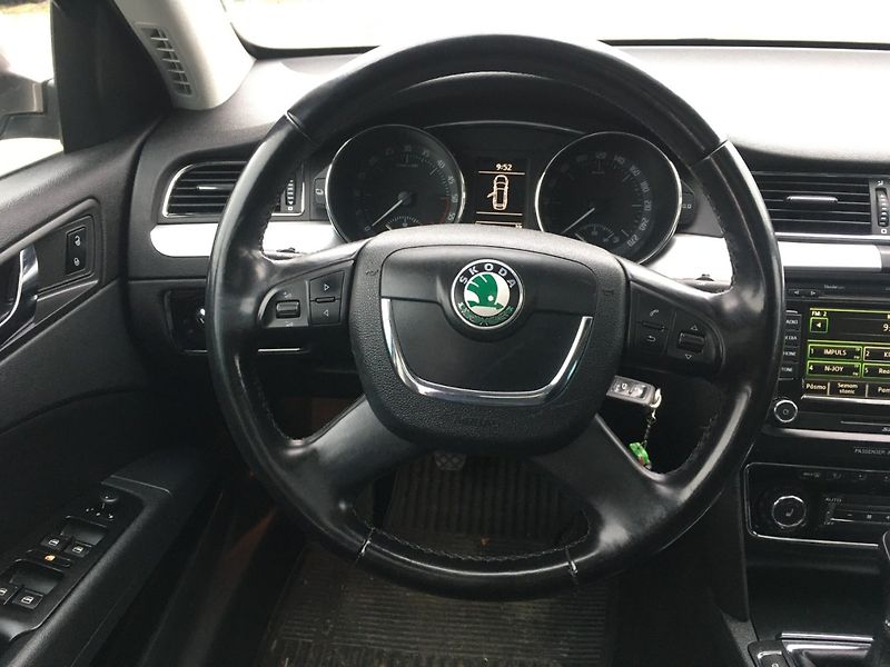 Škoda Superb (2011) II 2.0 TDi 4X4 125 kW - fotka 8 z 34