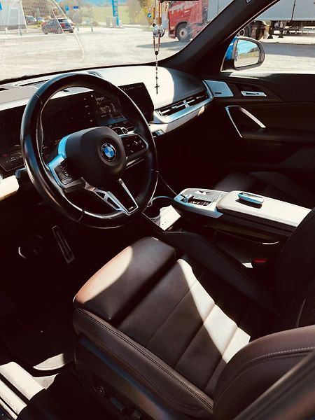 BMW X1 (2023) XDrive23d - fotka 6 z 15