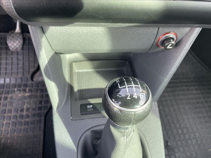 Volkswagen Touran 1,4TSI 103kW*jen 96.tis.km*Roz - fotka 19 z 40