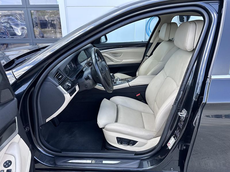 BMW Řada 5 530d Head-Up, Hi-Fi - fotka 7 z 21