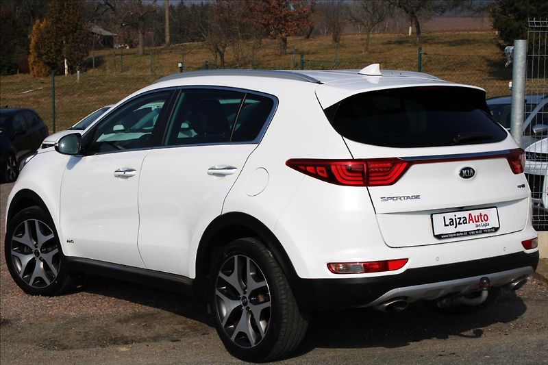 Kia Sportage 1,6 T-GDi 130kW 4x4 GT-line - fotka 6 z 45
