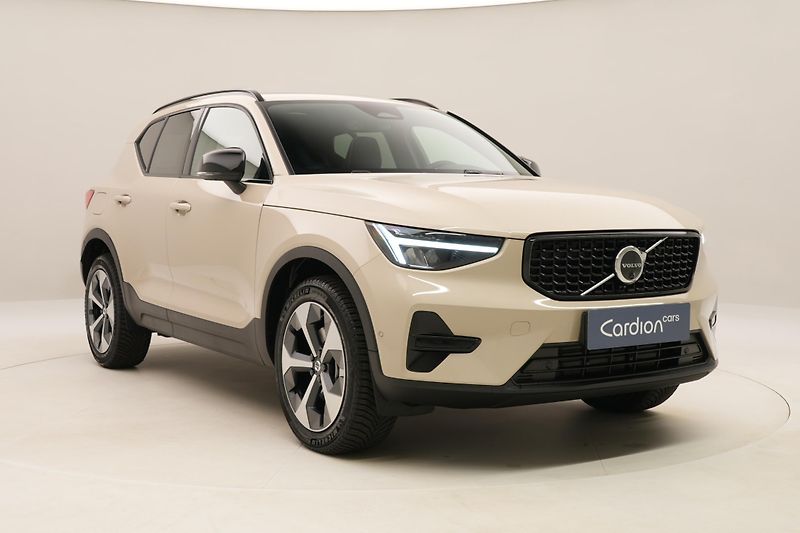 Volvo XC40 (2026) B3 AUT DARK ULTRA  - fotka 14 z 61