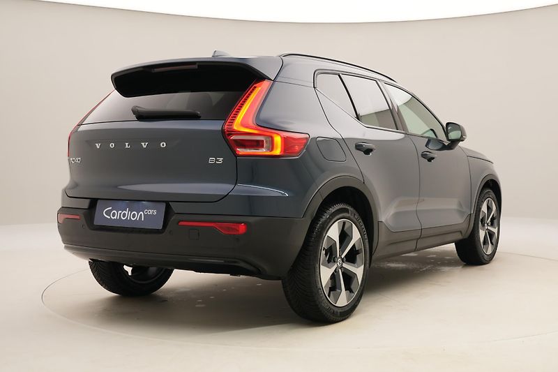 Volvo XC40 (2026) B3 AUT DARK ULTRA  - fotka 12 z 63