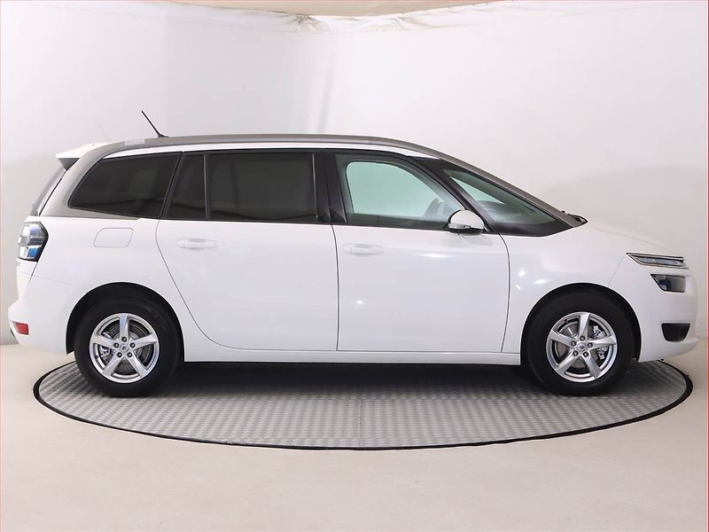 Citroën C4 Picasso (2016) PureTech 130, Serv.kniha, Navi - fotka 6 z 21