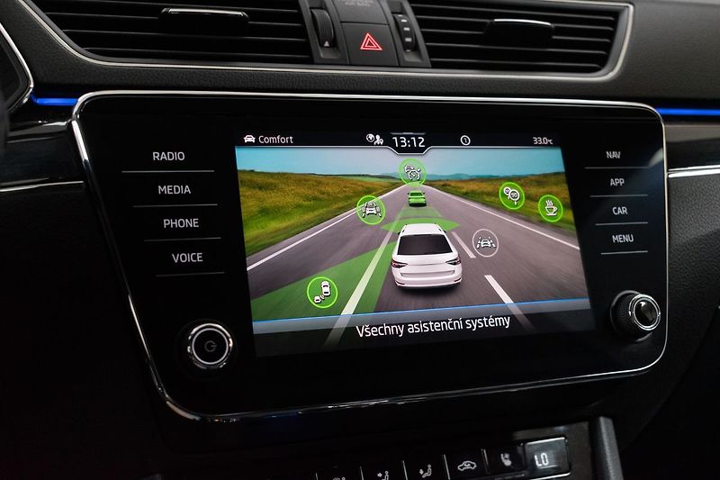 Škoda Superb 2.0TDI L&K*N.TOPENÍ*DPH*ČR 1.M - fotka 32 z 48