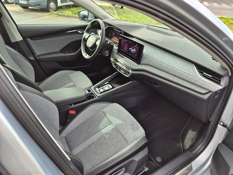 Škoda Octavia (2025) Top Selection 1.5TSi M-HEV 110 - fotka 22 z 31