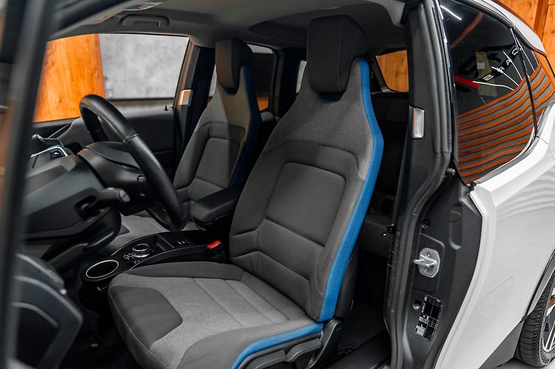 BMW i3 - fotka 22 z 28