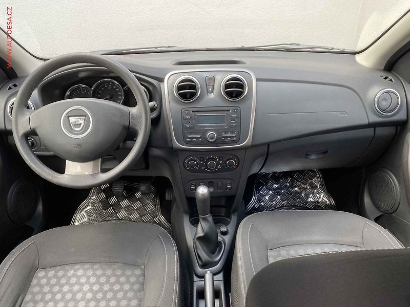 Dacia Logan (2013) 1.4MPi, 1.maj,ČR, AC - fotka 8 z 14