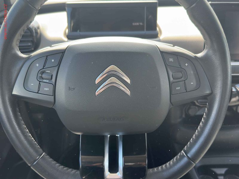 Citroën C4 Cactus (2019) 1.2PT, 2.maj,ČR, AC, temp. - fotka 12 z 21