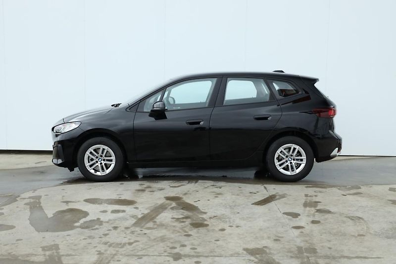 BMW Řada 2 218i Active Tourer - fotka 8 z 10