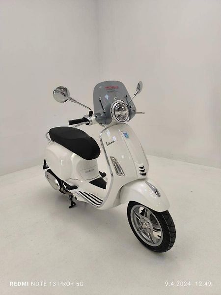 Vespa Primavera 125 3V ABS (2025) E5+ Bianco Innocente - fotografie inzerátu