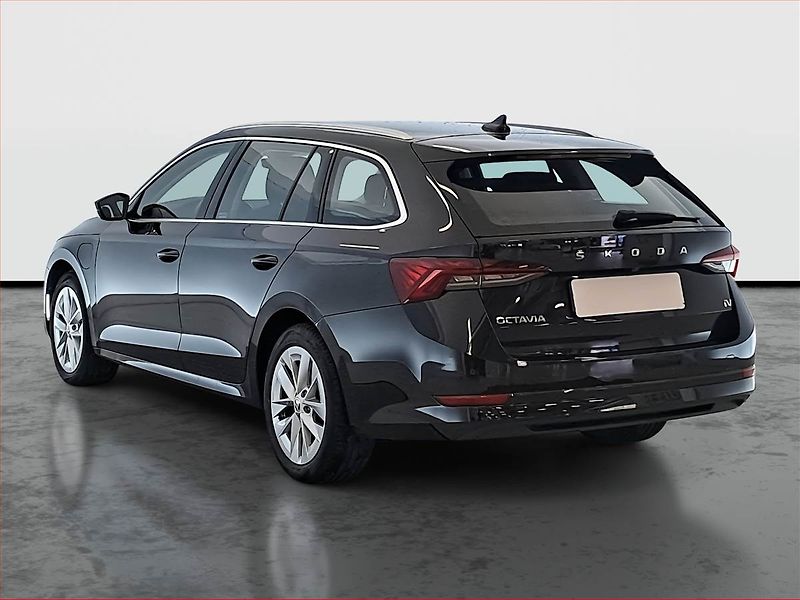 Škoda Octavia (2022) Style 1.4 TSI iV - fotka 4 z 20