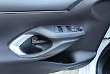 Mazda 2 Hybrid (2025) Mazda 1,5l 116k Center-line - náhled 16