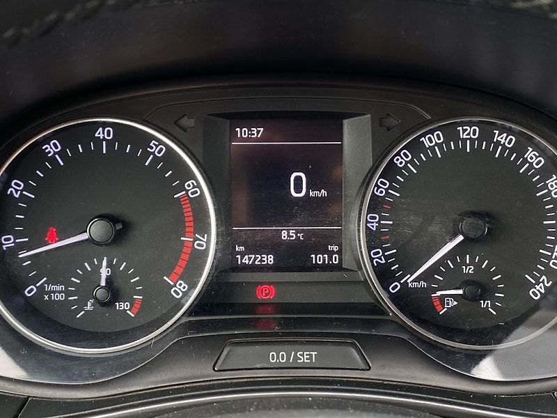 Škoda Fabia 1.2TSi, ČR, STYLE, klima - fotka 11 z 14