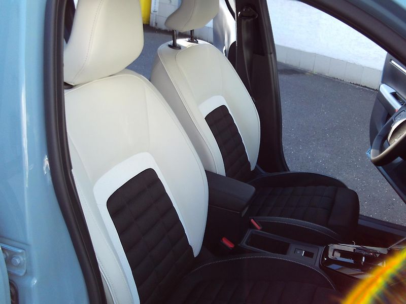Citroën C3 Aircross MAX Hybrid 145k Automatic - fotka 9 z 15