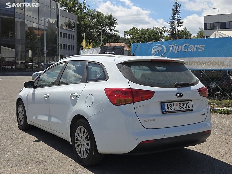 Kia Ceed (2018) na splátky všem od 10%akontace - fotka 7 z 14