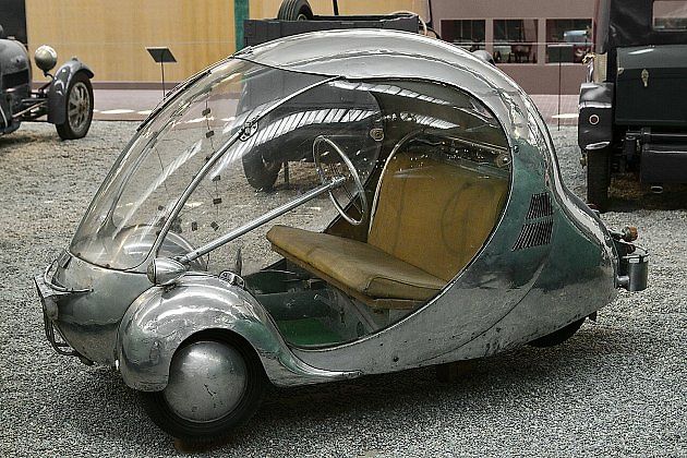 Francouzský mikroautomobil L'OEuf Électrique., zdroj: Wikimedia Commons, Rob, CC BY-SA 2.0