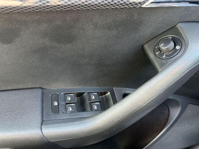 Škoda Octavia (2015) 2.0 TDI DSG RS - fotka 11 z 31