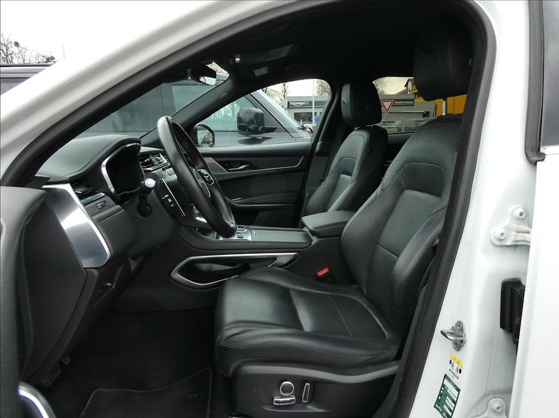 Jaguar F-Pace 2,0 D200 S,1.maj,ČR,DPH - fotka 12 z 35