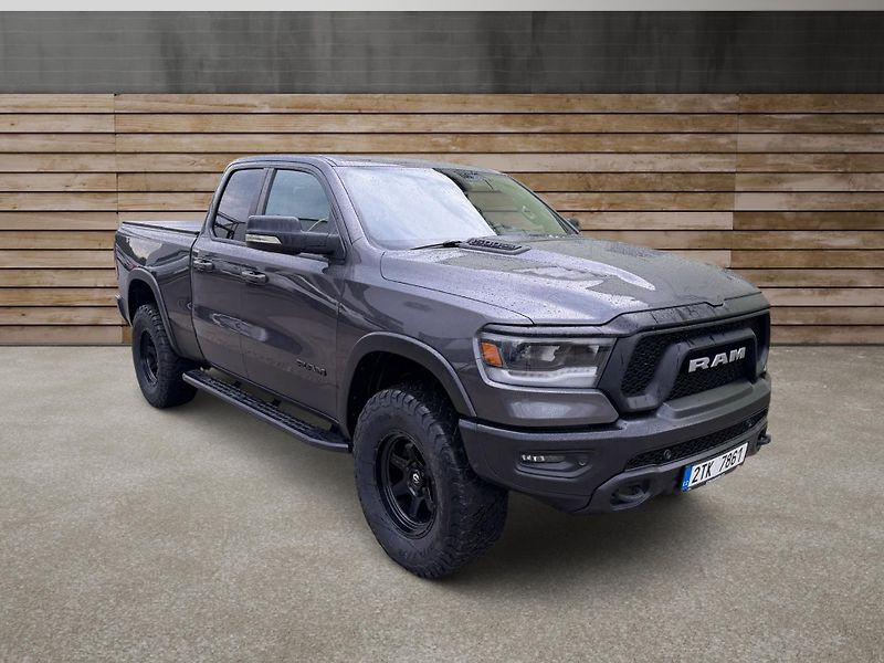 Dodge RAM (2019) +HEMI+REBEL+FUEL+LIFT+ - fotka 1 z 20