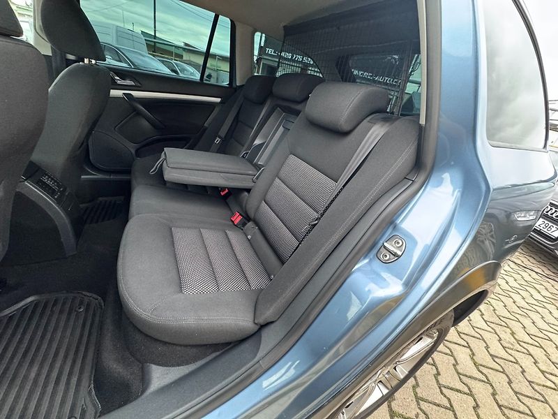 Škoda Octavia (2011) SCOUT 4X4 2,0 TDI 103 AUTOMAT - fotka 28 z 50