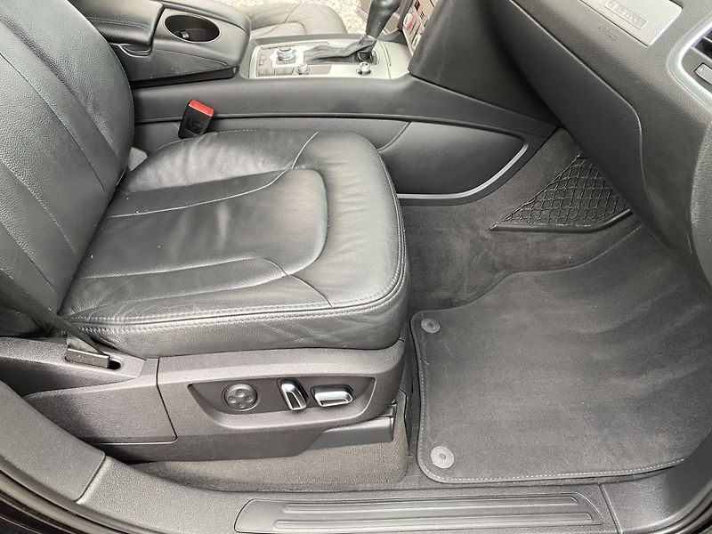 Audi Q7 3.0TDi 4x4 240PS FL 8Q SLINE!! - fotka 124 z 156