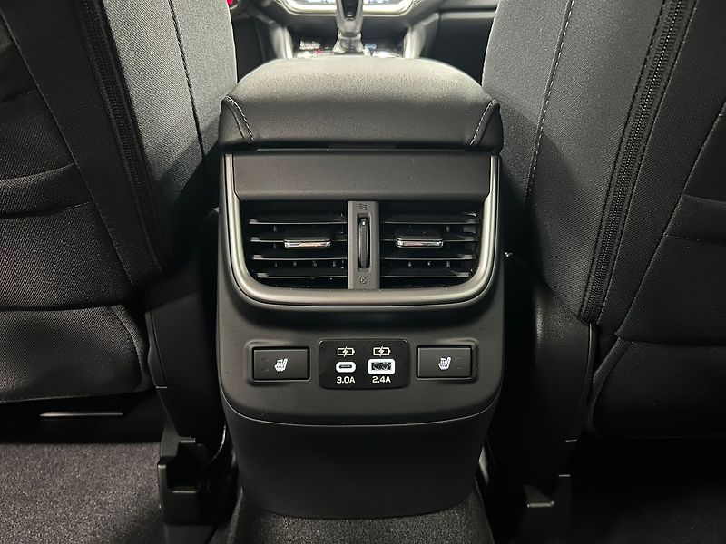 Subaru Outback (2025) 2.5 ACTIVE 2025 nové auto | Zá - fotka 31 z 47