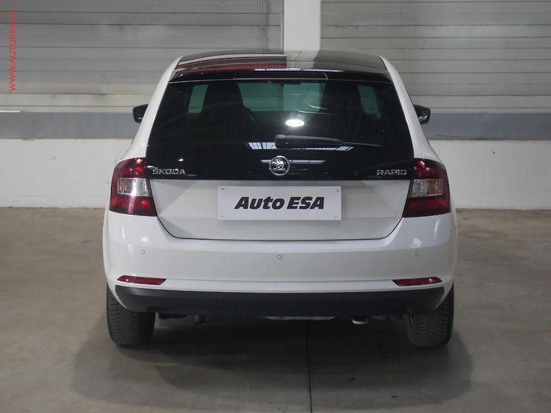 Škoda Rapid (2014) 1.2 TSI, Panorama - fotka 5 z 18