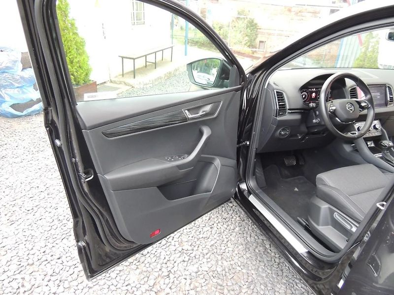 Škoda Karoq (2020) 1.5TSI,110KW,DSG,Style,1.majČR - fotka 12 z 47