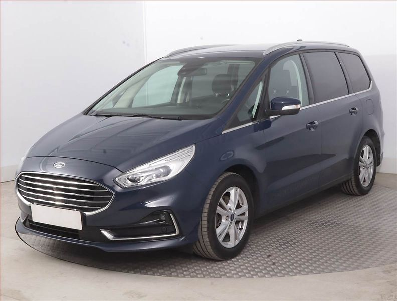 Ford Galaxy (2020) Titanium 2.0 EcoBlue, 7 míst - fotka 2 z 19