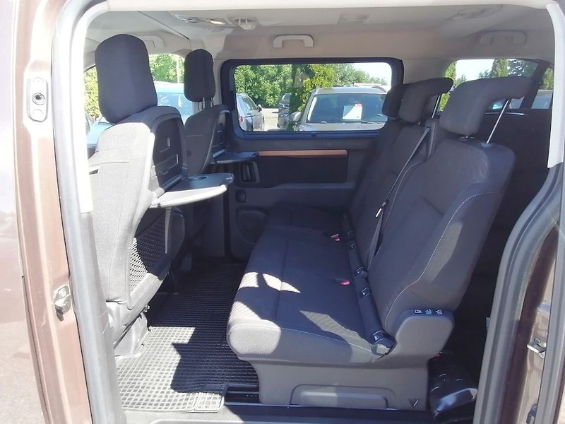 Toyota ProAce (2021) 2.0 D-4D 106kW ČR 1.majitel - fotka 10 z 31