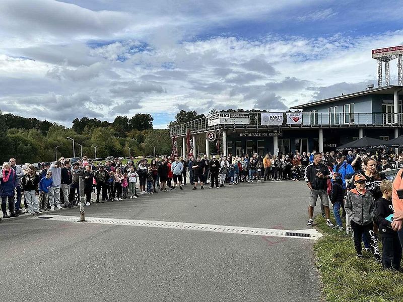 Do táborského areálu Komora se v sobotu sjelo kolem 250 vozidel.