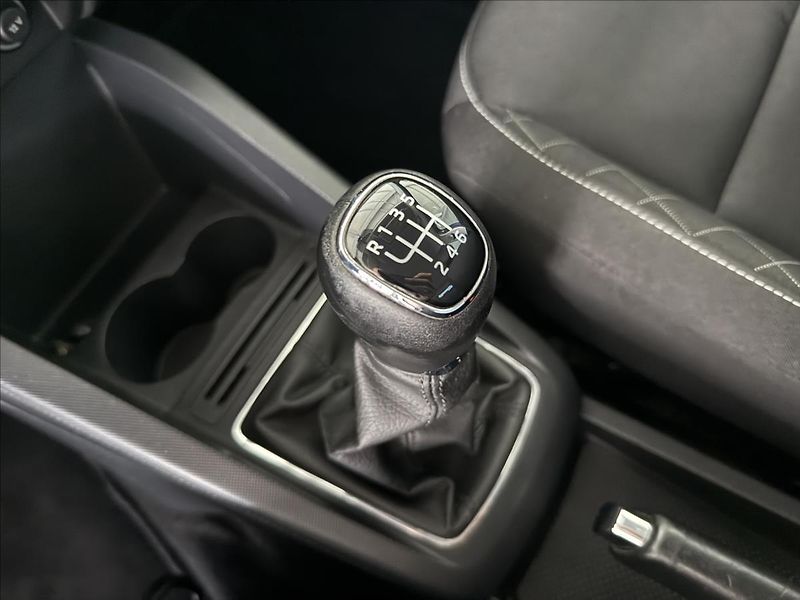 Škoda Fabia 1,2   81KW, STYLE, SERVISKA - fotka 12 z 20