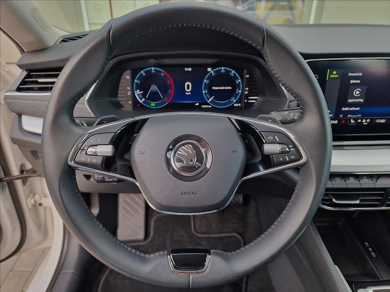 Škoda Octavia 2.0TDI DSG Style,ČR,1.Majitel - fotka 21 z 50