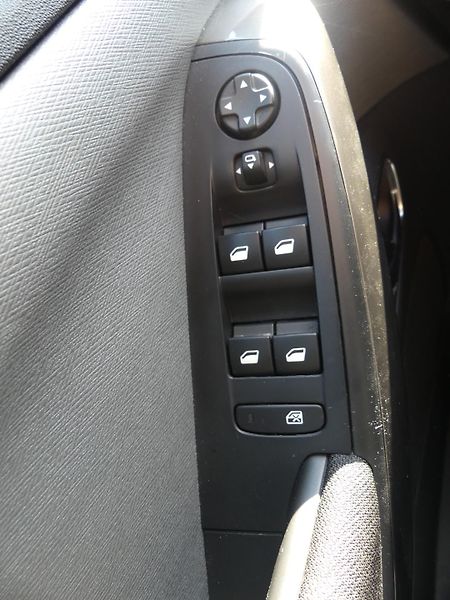 Citroën Grand C4 SpaceTourer (2022) 2,0 BlueHDi EAT8 - fotka 16 z 19