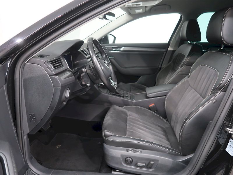 Škoda Superb (2023) STYLE PLUS 2.0TDI 147KW 4x4 DS - fotka 13 z 40