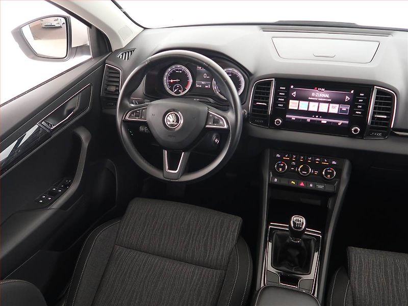 Škoda Karoq (2019) Style 1.6 TDI, Serv.kniha - fotka 7 z 19