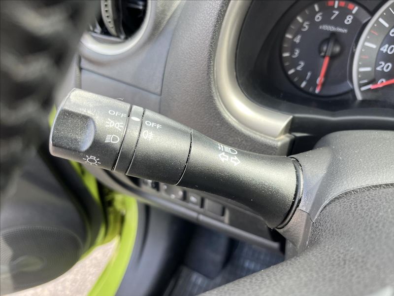 Nissan Micra 1,2 i KLIMA ALU  SERVIS - fotka 23 z 38