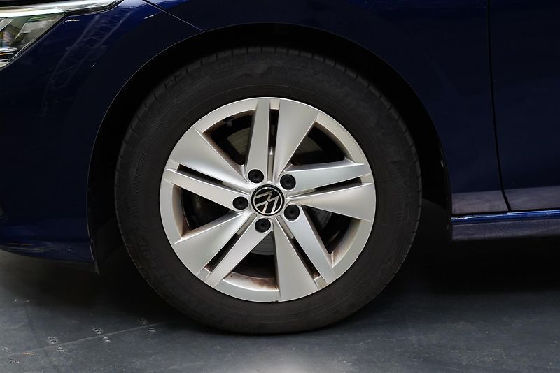 Volkswagen Golf - fotka 10 z 21
