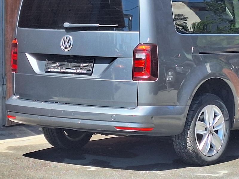 Volkswagen Caddy (2020) MAXI 2,0TDi 7míst DSG HIGHLINE - fotka 5 z 18