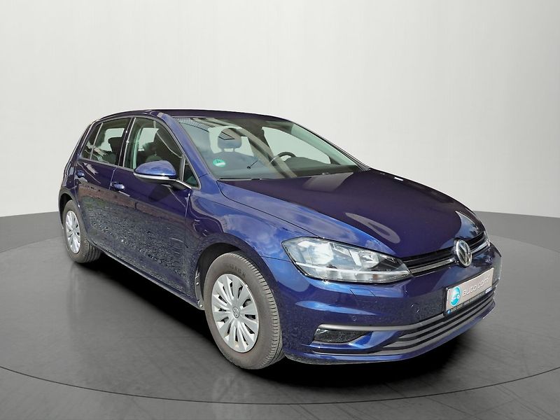 Volkswagen Golf 1.0TSI 81kW AutoAC Temp. 2xPDC - fotka 6 z 27